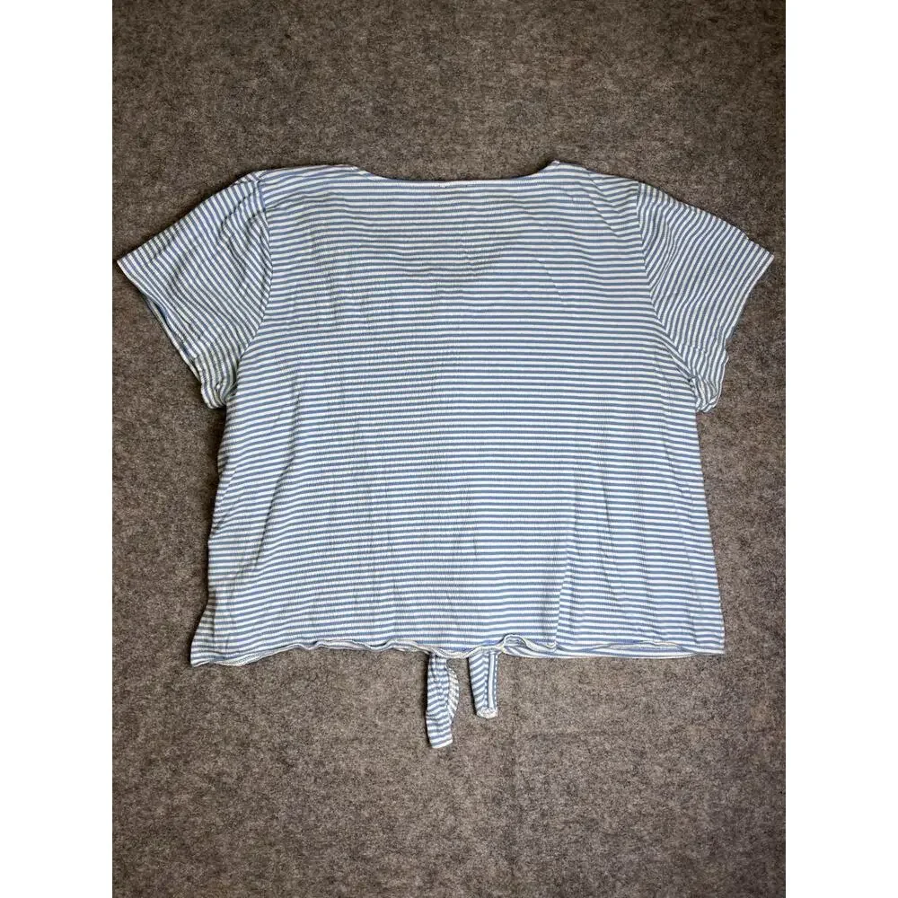 Talbots Plus Women Size 1X Shirt Blue White Striped Button Front Tie Top V Neck - Picture 2 of 6